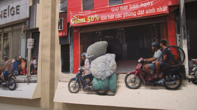 Detail of Nha Mat Pho