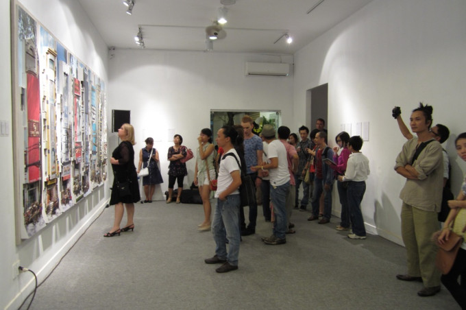 Nhà Mặt Phố at Cactus Gallery-2012