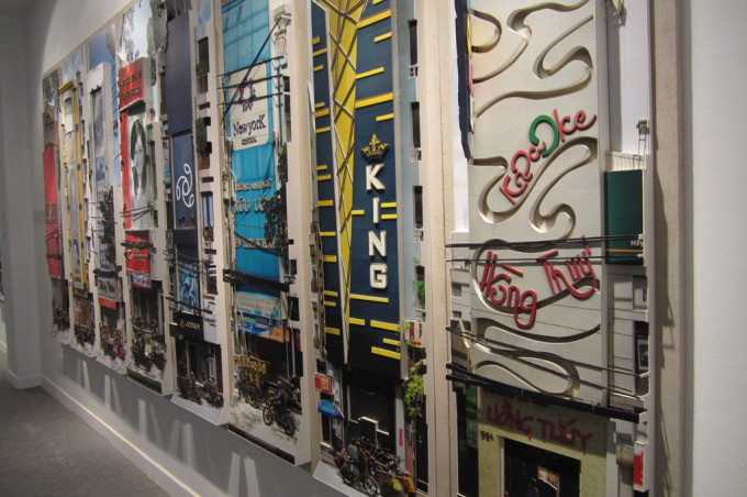 Nha mat pho Sai gon in detail