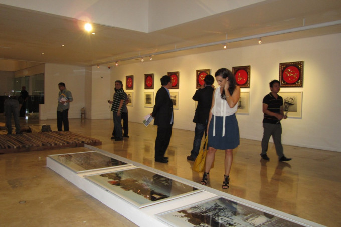 “River scape in Flux” Exhibition in Metropolitan of Art Museum，Manila