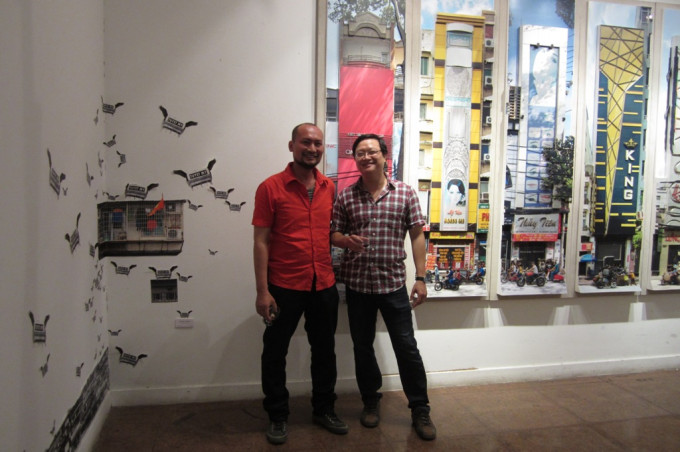 Nắng Sài gòn series exhibition at Viet Art Center