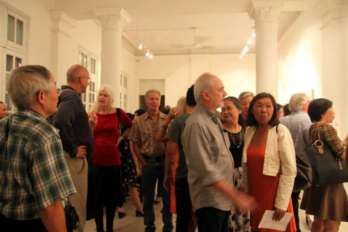 Nha Tay transforms Exhibition at manzi Art Space,Hanoi-2013