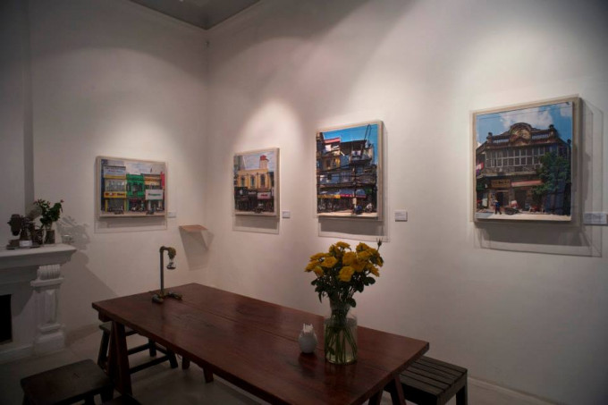 Nha Tay transforms Exhibition at manzi Art Space,Hanoi-2013