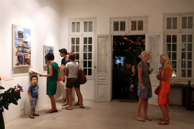 Nha Tay transforms Exhibition at manzi Art Space,Hanoi-2013