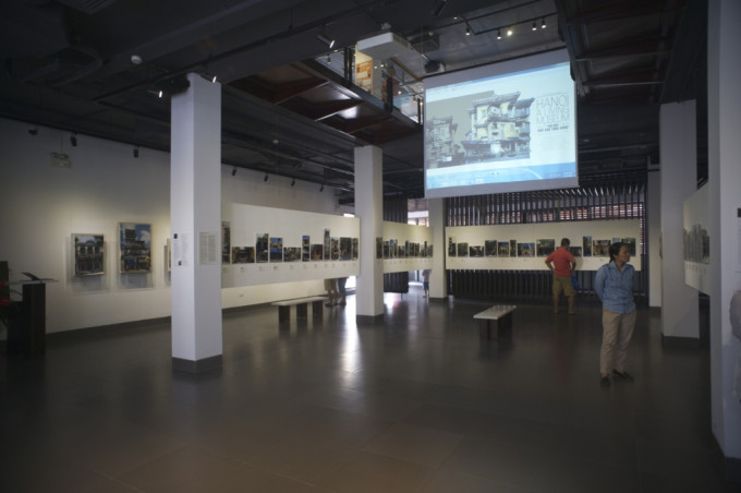 Ha noi- A living museum-Hanoi Old Quarter Cultural Exchange Center 2015