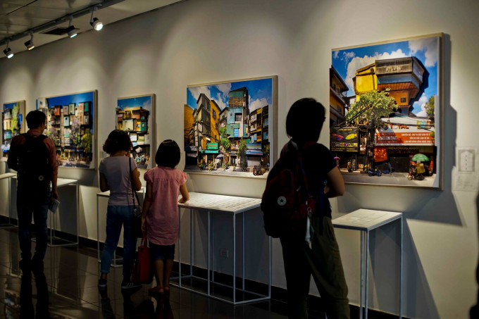 “Thay hình đổi mặt” exhibition at l’espace -2016